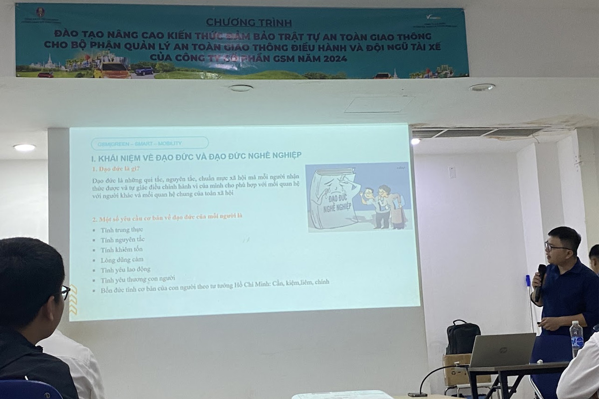 Thanh quê Long An tham gia buổi đào tạo tài xế mới xanh sm năm 2024