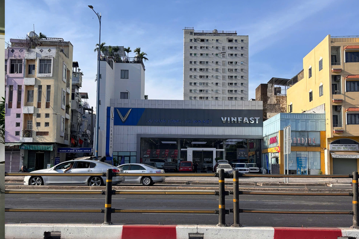 VinFast Lai Xuân Thịnh 664 Võ Văn Kiệt TP.HCM
